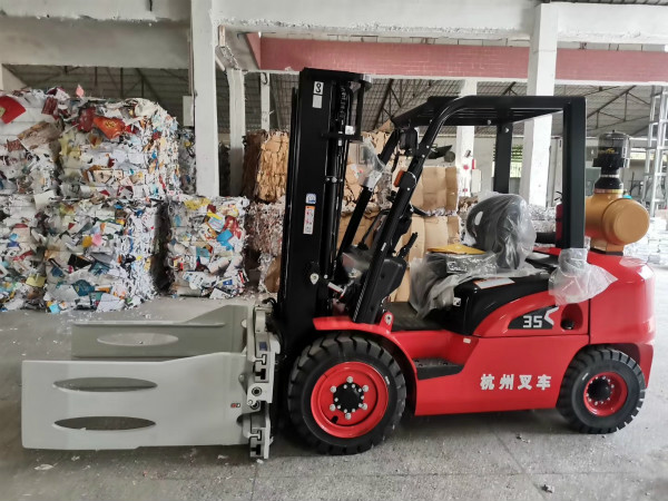 你的內(nèi)燃叉車柴油濾芯有在正確更換嗎？